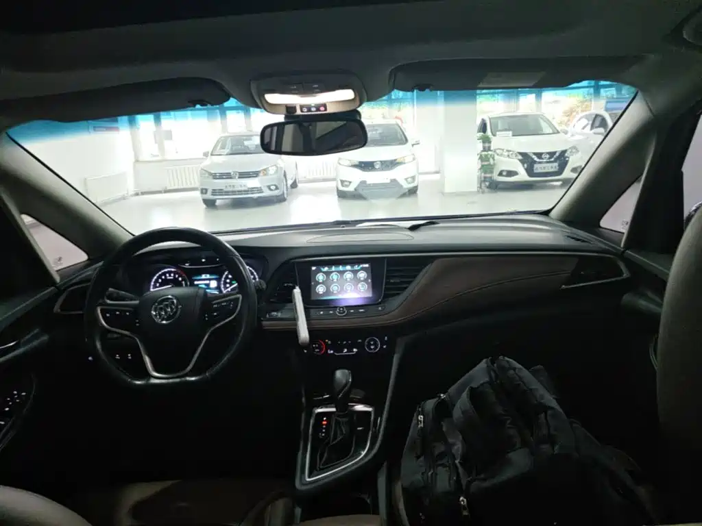 Buick GL6 — миниатюра 10