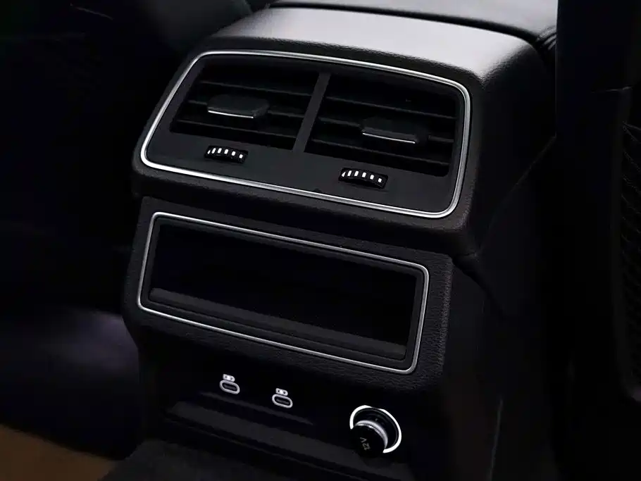 Audi A6L — миниатюра 31