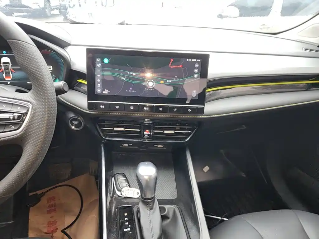Roewe i5 — миниатюра 13