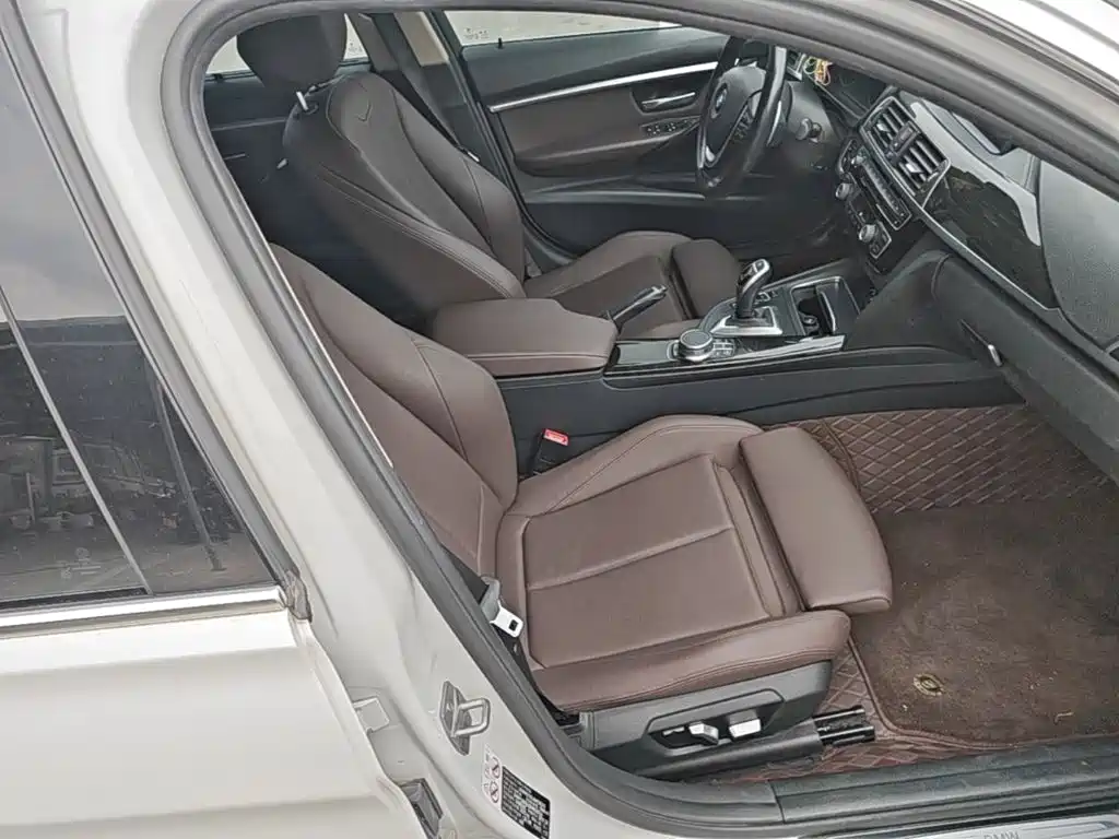 BMW 3 Series — миниатюра 25