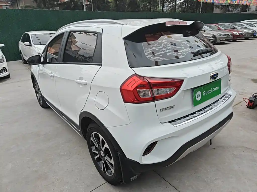 Geely Vision X3 — миниатюра 5