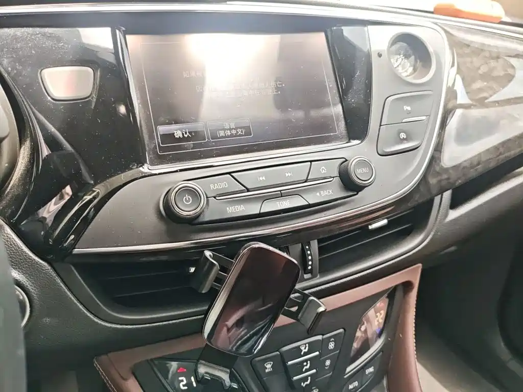 Buick Envision Plus — миниатюра 6