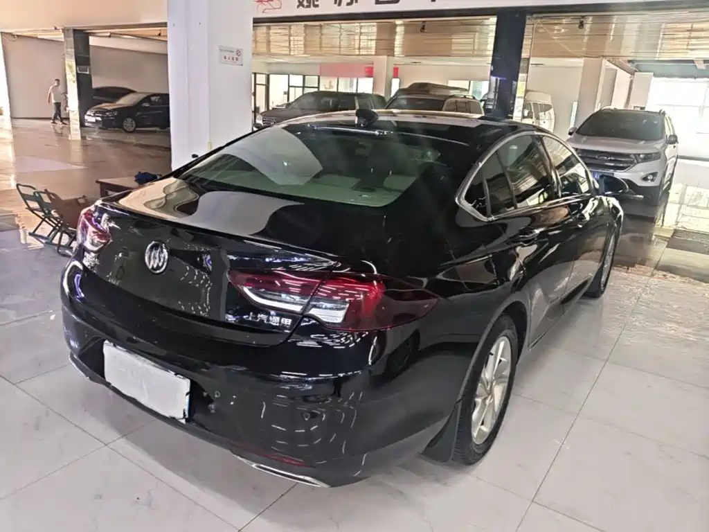 Buick Regal — миниатюра 7