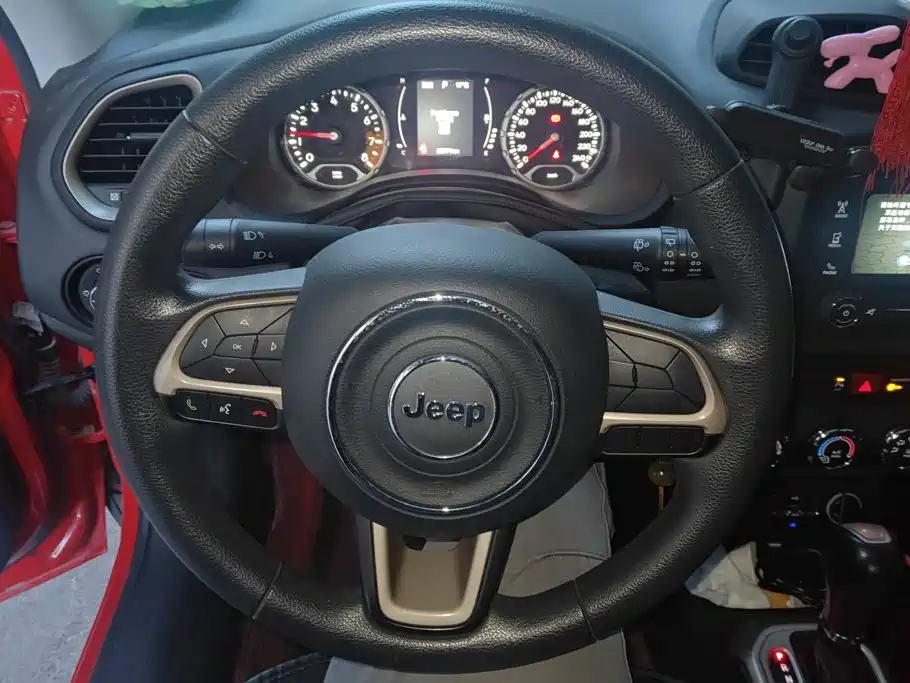 Jeep Renegade — миниатюра 15