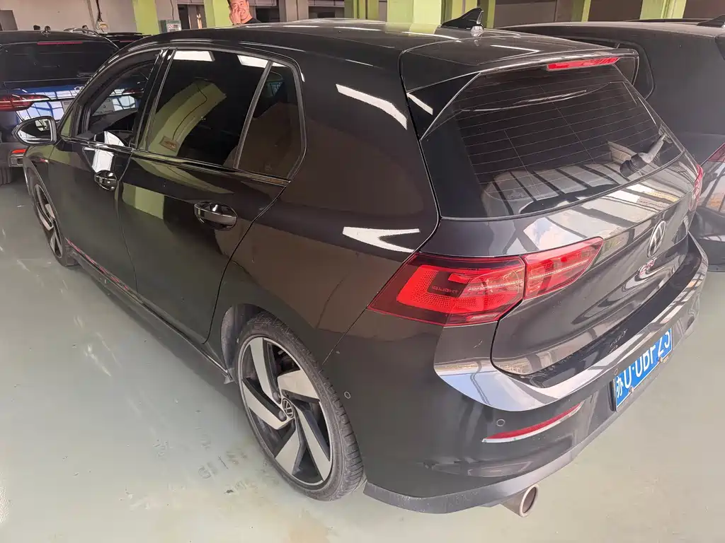 Volkswagen Golf GTI — миниатюра 6
