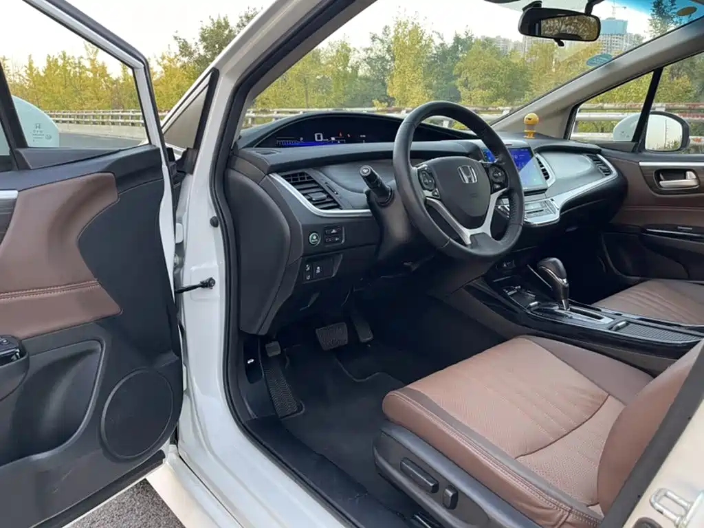 Honda Jade — миниатюра 12