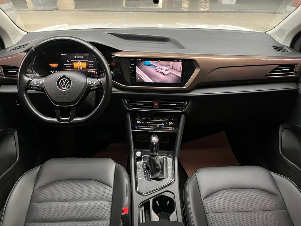 Volkswagen Tharu — миниатюра 9