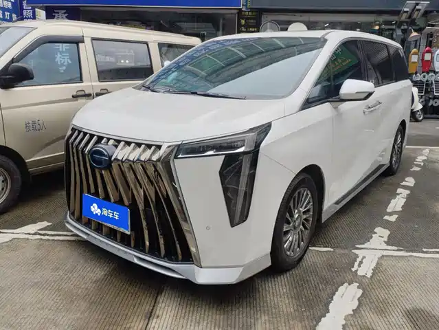 GAC Trumpchi M8