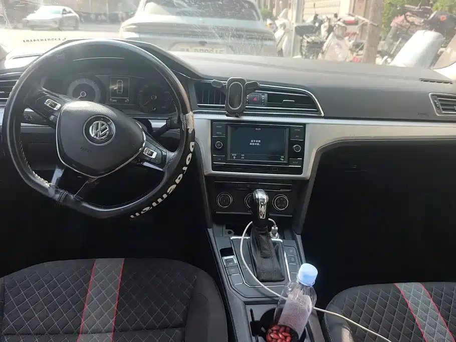 Volkswagen Lamando — миниатюра 12