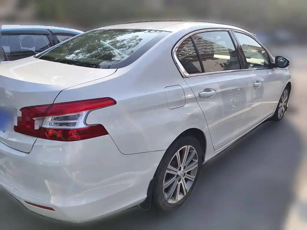 Peugeot 408 — миниатюра 4