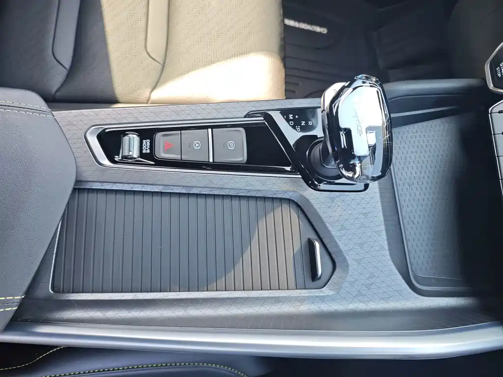 Geely Xingrui — миниатюра 13
