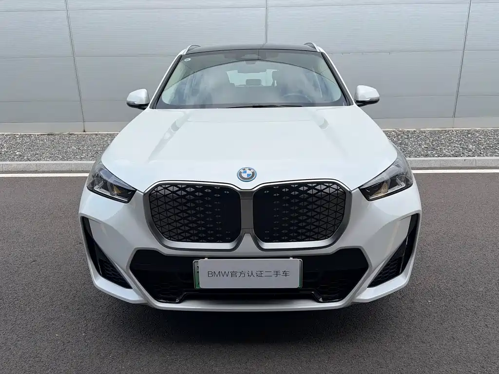 BMW iX1 2025 eDrive25L M Sport