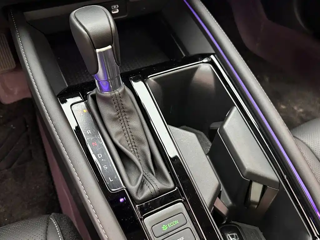 Honda Accord — миниатюра 16