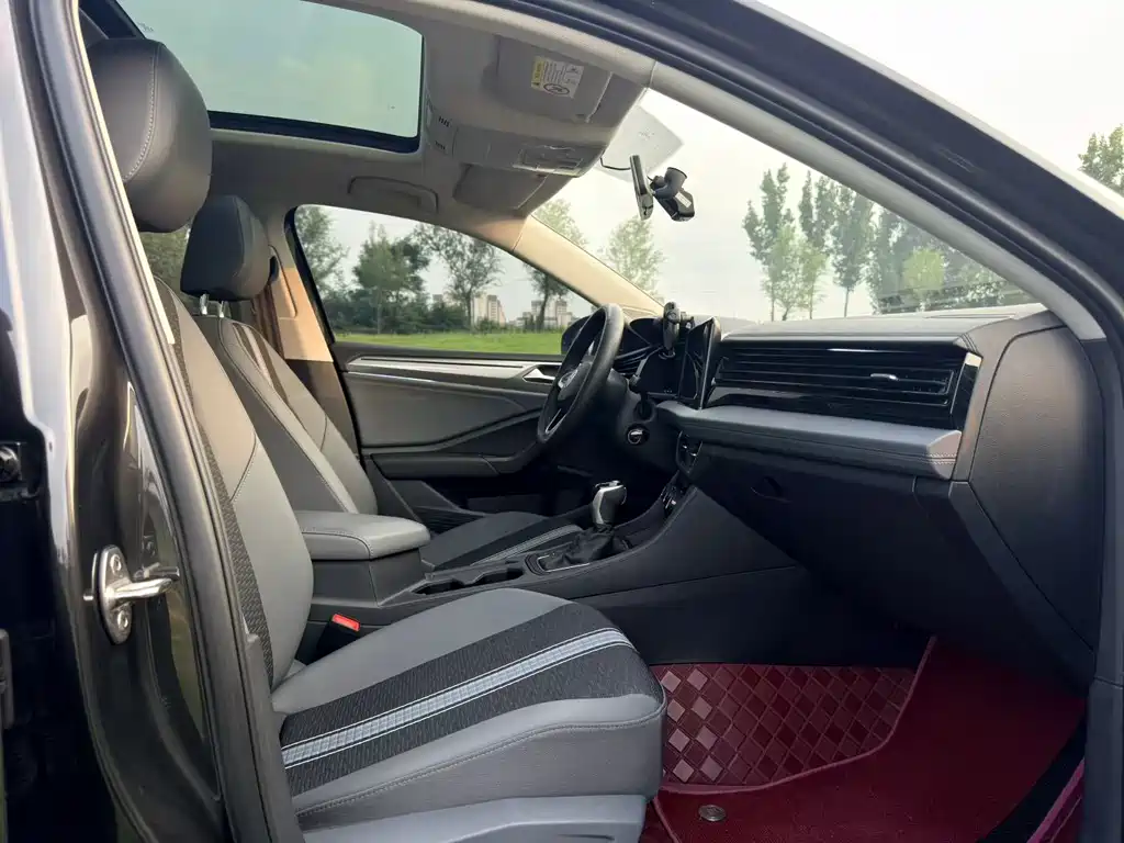 Volkswagen Sagitar — миниатюра 6