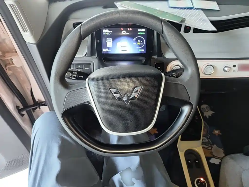 Wuling MINIEV — миниатюра 11