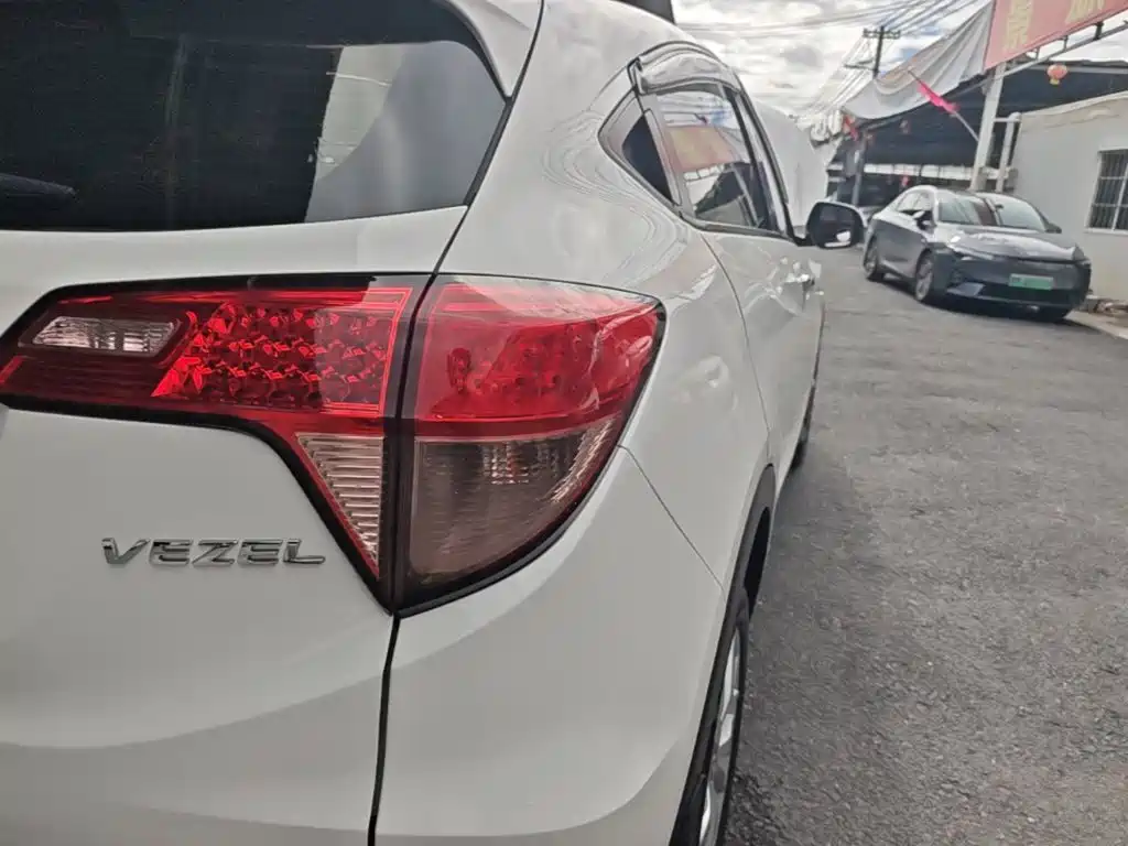 Honda Vezel — миниатюра 8