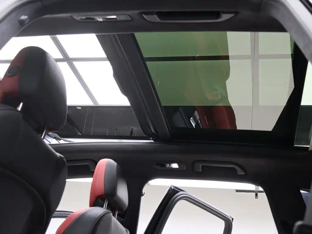 Porsche Cayenne — миниатюра 9