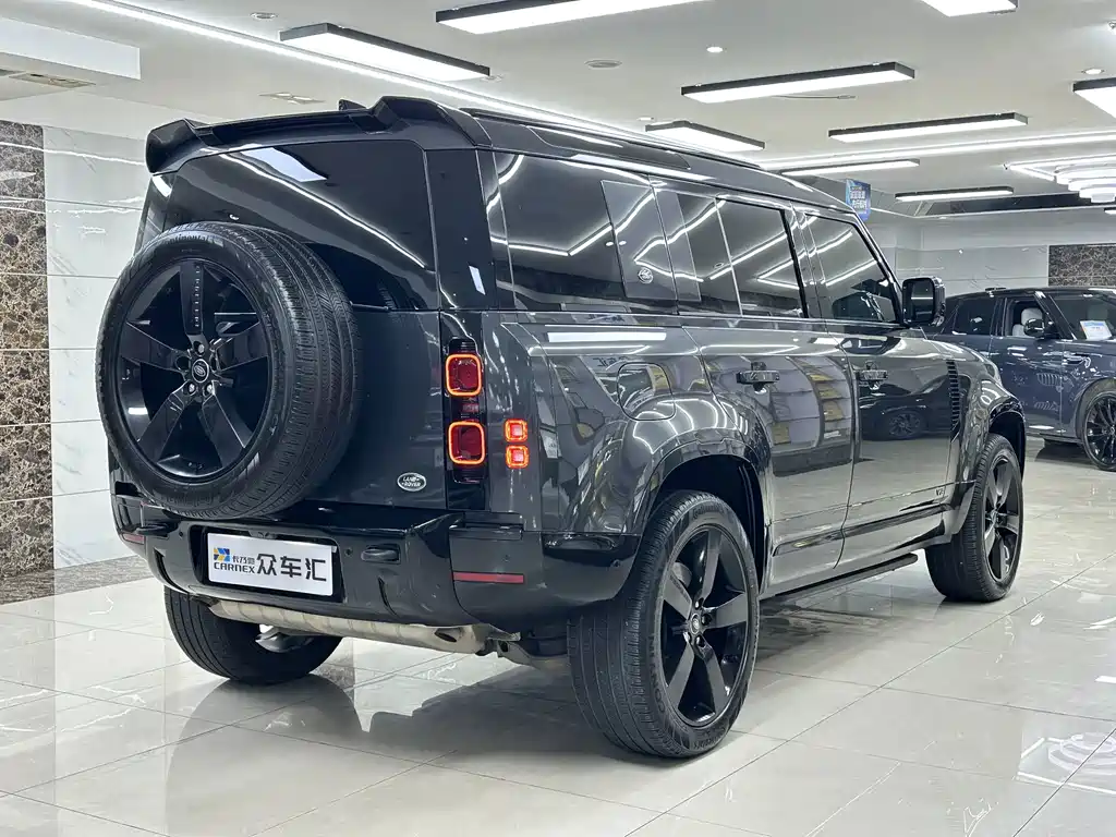 Land Rover Defender — миниатюра 6