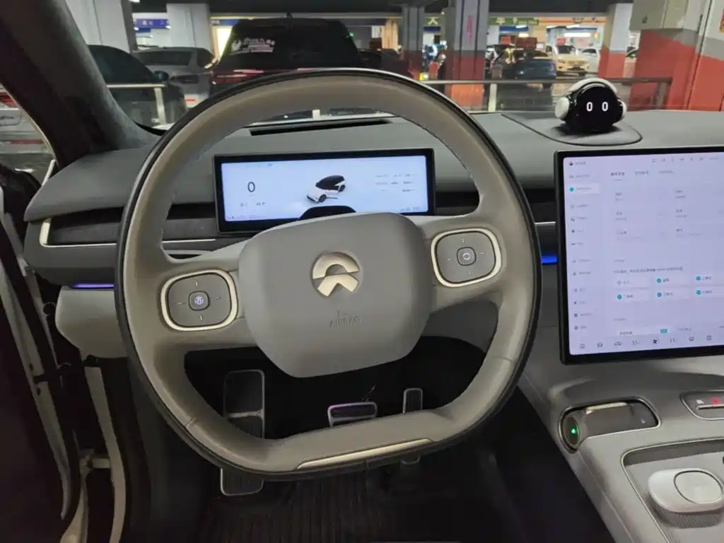 NIO ES8 — миниатюра 11
