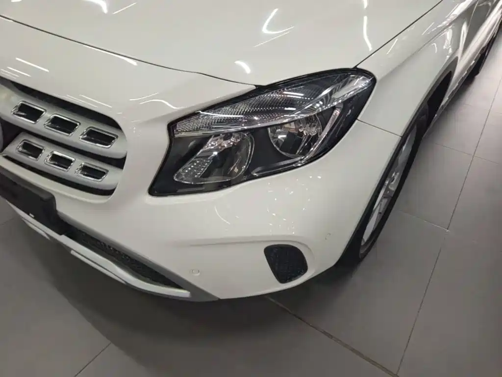 Mercedes-Benz GLA — миниатюра 24