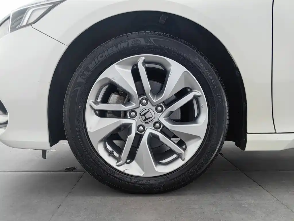 Honda Accord — миниатюра 17