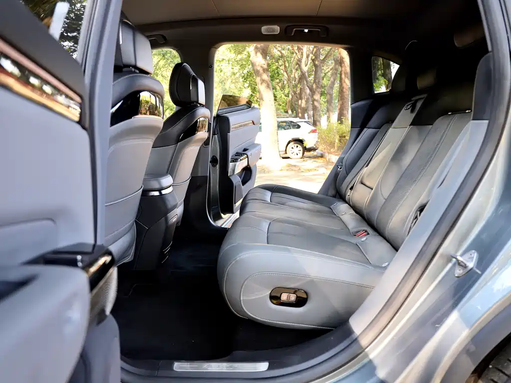 ZEEKR EXTREME KRYPTON 7X