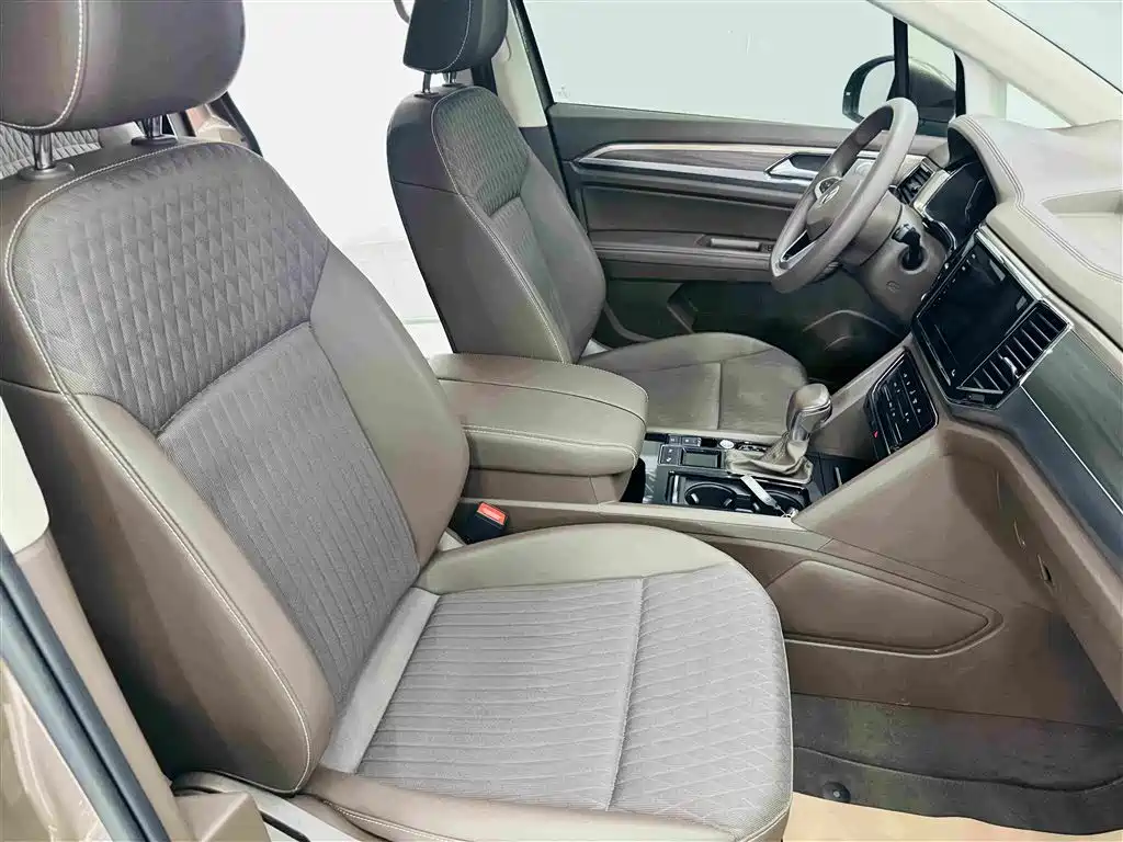 Volkswagen Viloran — миниатюра 25