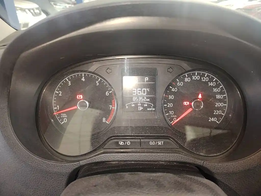 Volkswagen Polo — миниатюра 12
