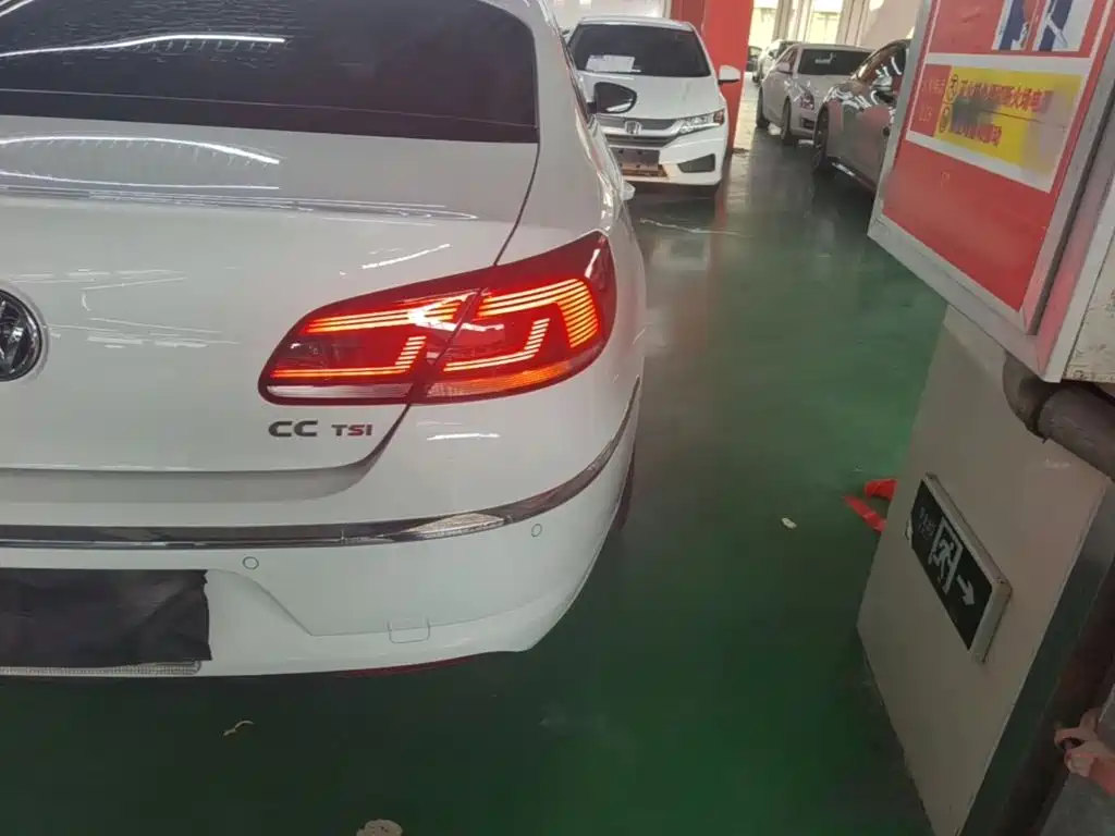 Volkswagen CC — миниатюра 8