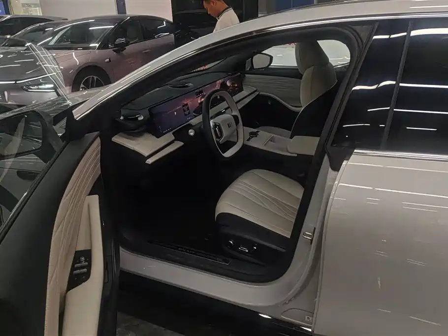 Geely Galaxy Galaxy E8 E8 2024 665km