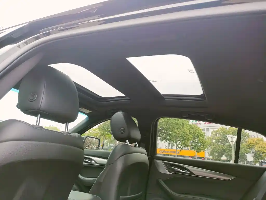 Cadillac CT5 — миниатюра 20