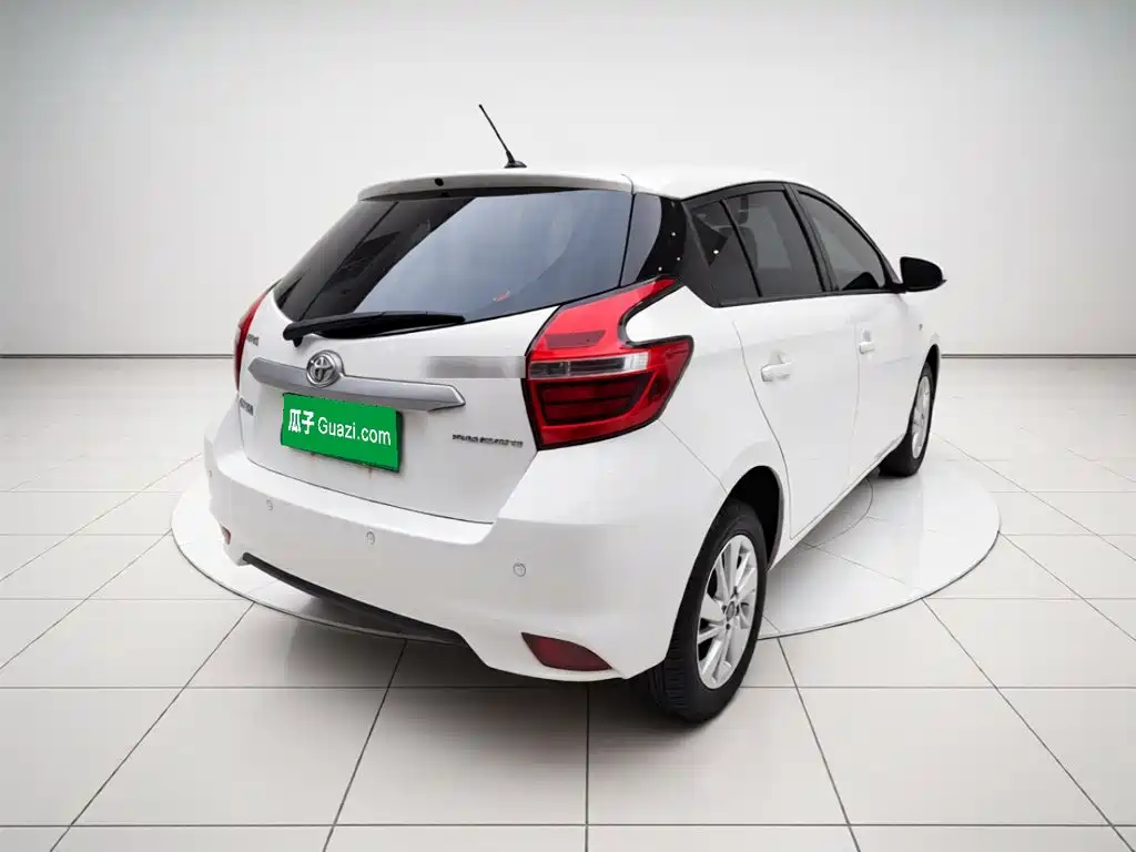 Toyota Yaris L — миниатюра 6