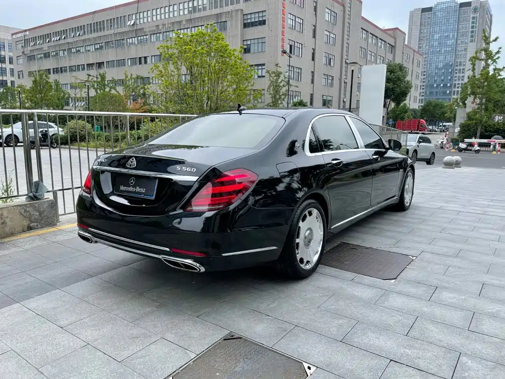 Mercedes-Benz S-Class — миниатюра 5