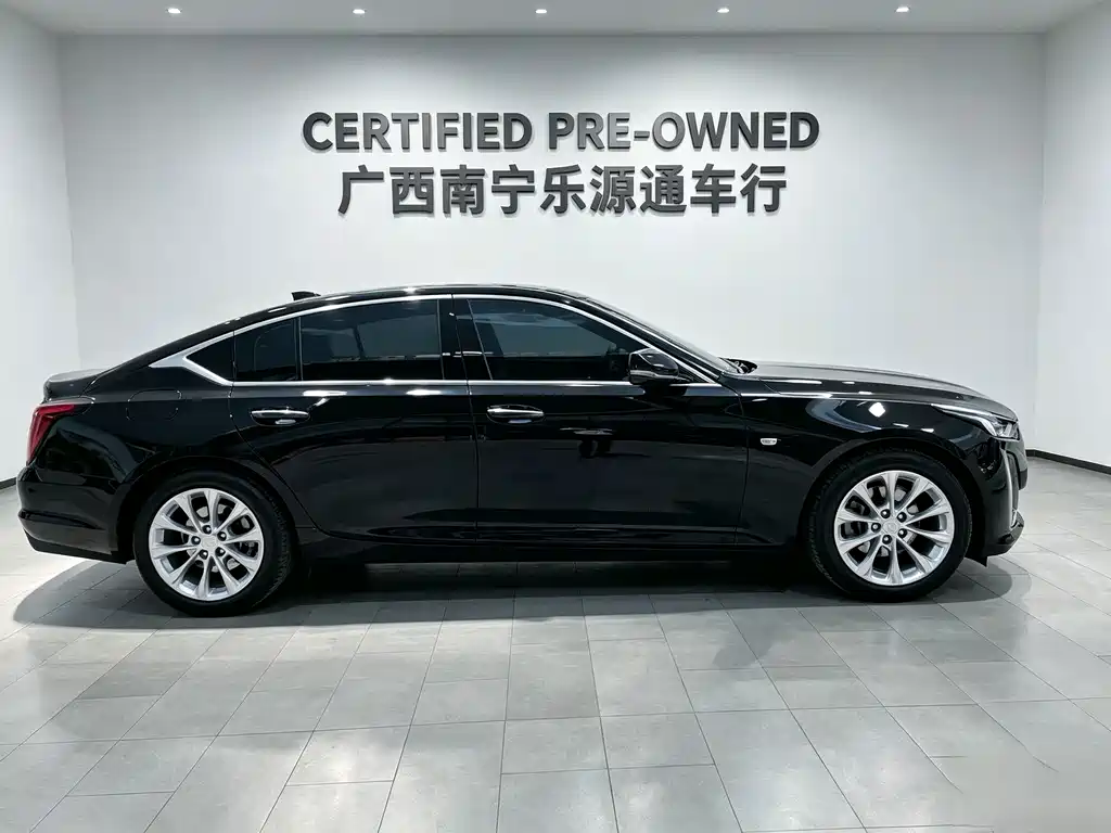 Cadillac CT5 — миниатюра 2