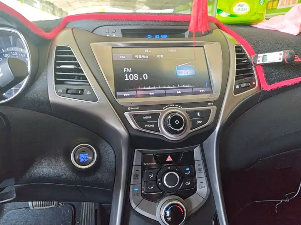 Hyundai Elantra Langdong — миниатюра 13