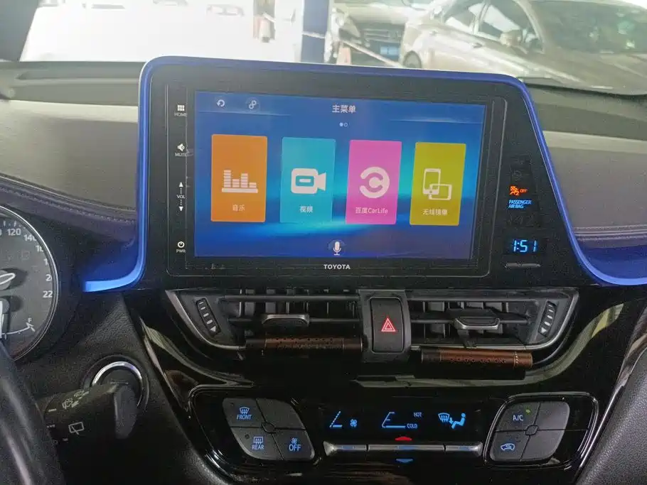 Toyota IZOA — миниатюра 13