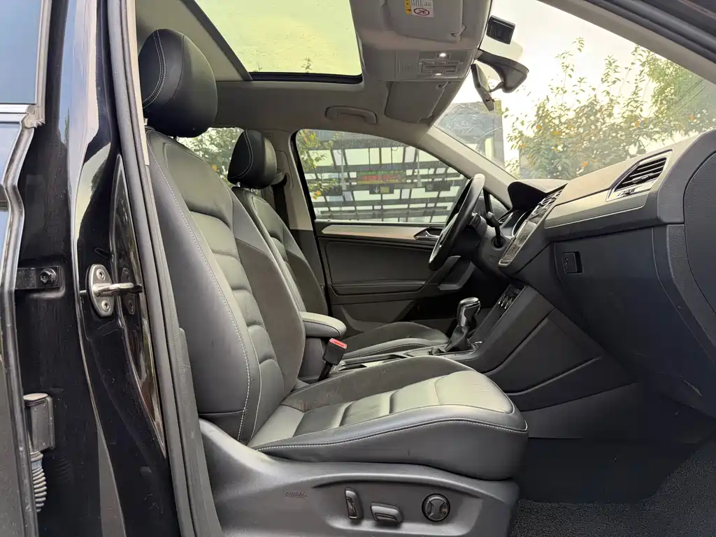Volkswagen Tiguan L — миниатюра 9