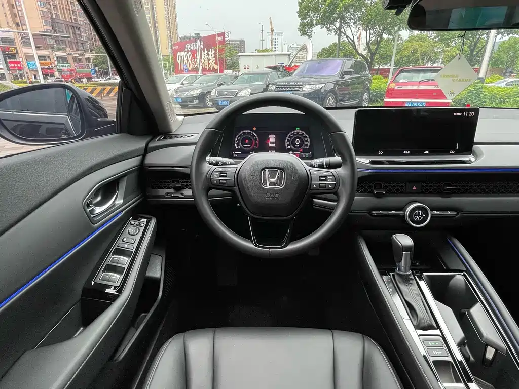 Honda Accord — миниатюра 16