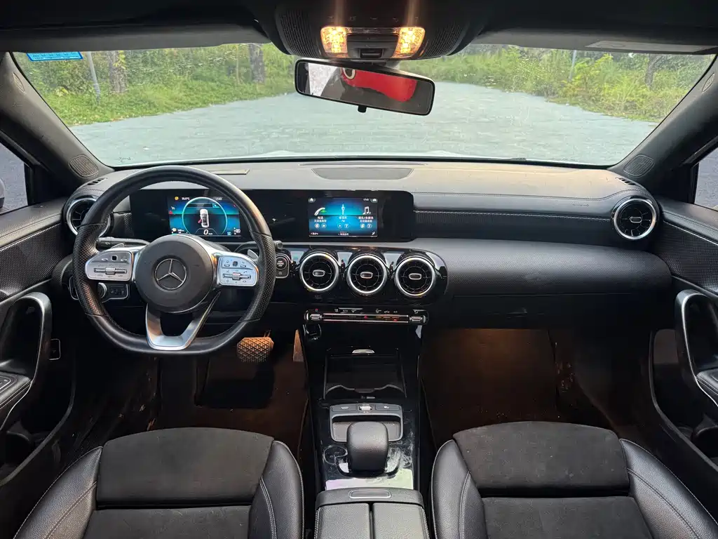 Mercedes-Benz A-Class — миниатюра 9