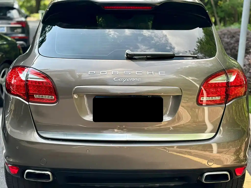 Porsche Cayenne 2014 Cayenne Platinum Edition 3.0T