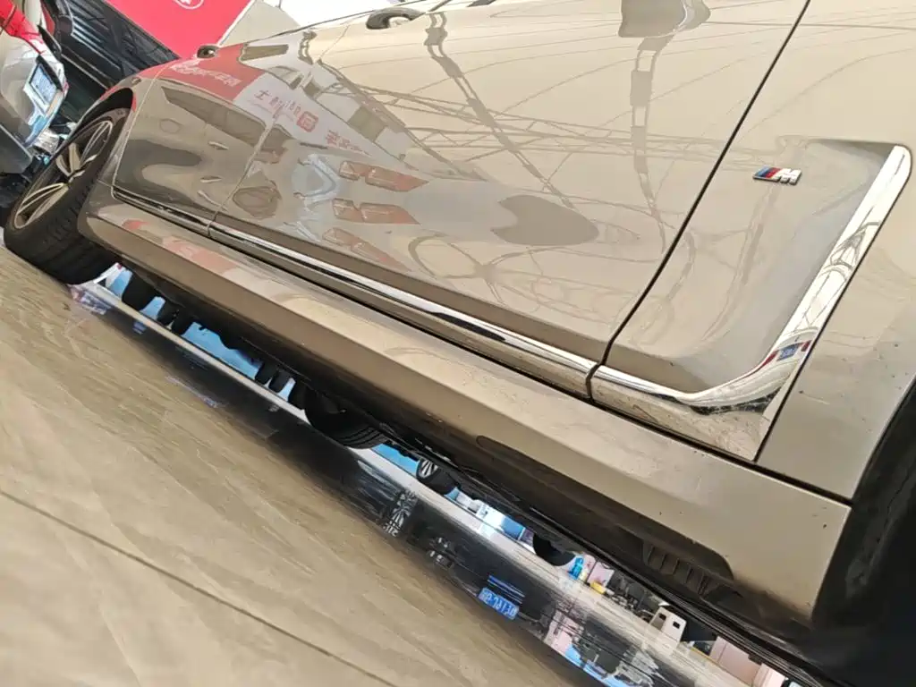 BMW 7 Series — миниатюра 21