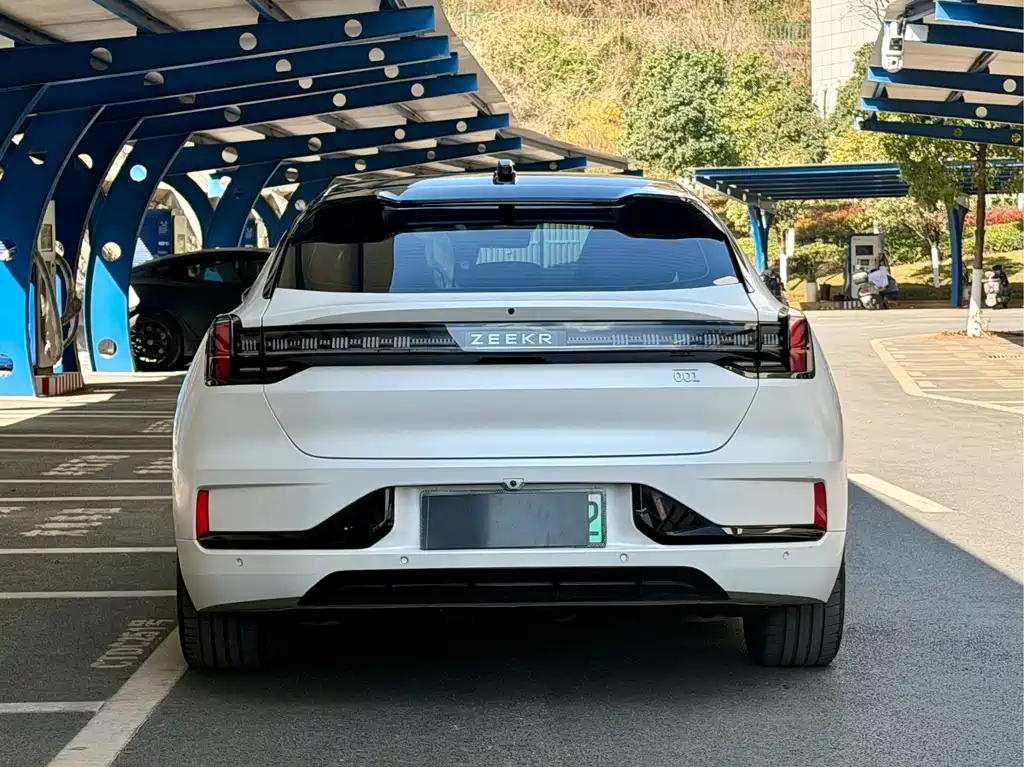ZEEKR EXTREME KRYPTON 001