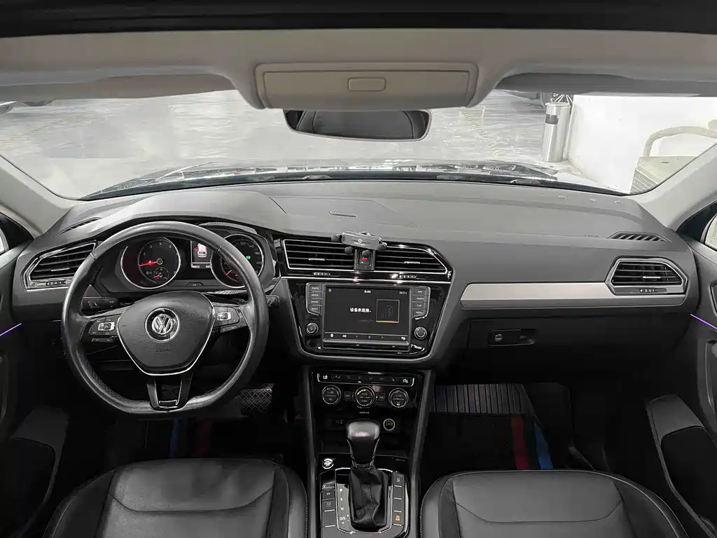 Volkswagen Tiguan L — миниатюра 6