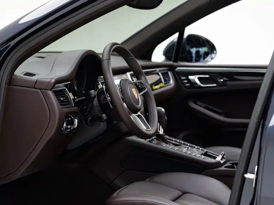 Porsche Macan — миниатюра 11