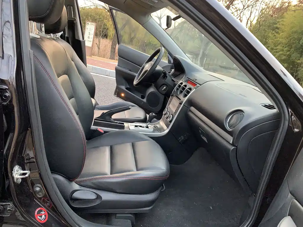 Mazda 6 2.0L Auto Luxury Type, фото 11