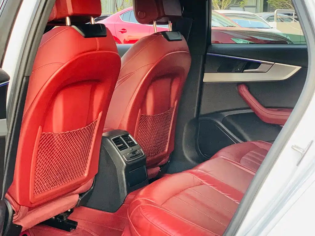 Audi A4L — миниатюра 13
