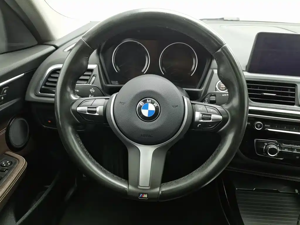 BMW 1 Series — миниатюра 11