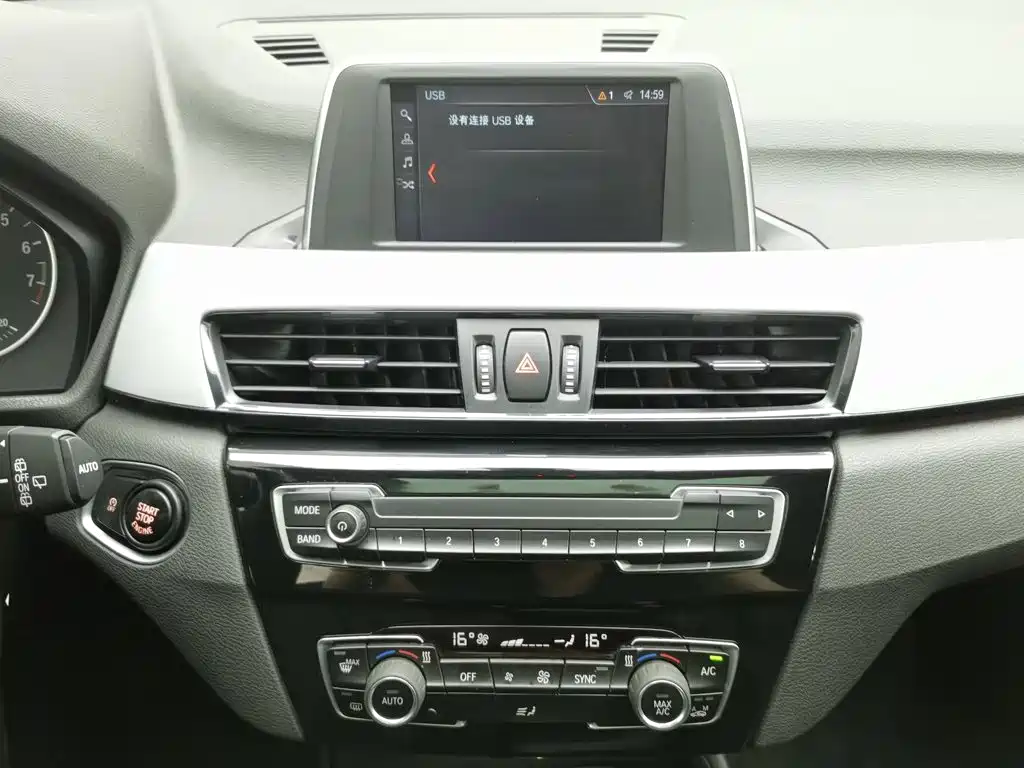 BMW X1 — миниатюра 12