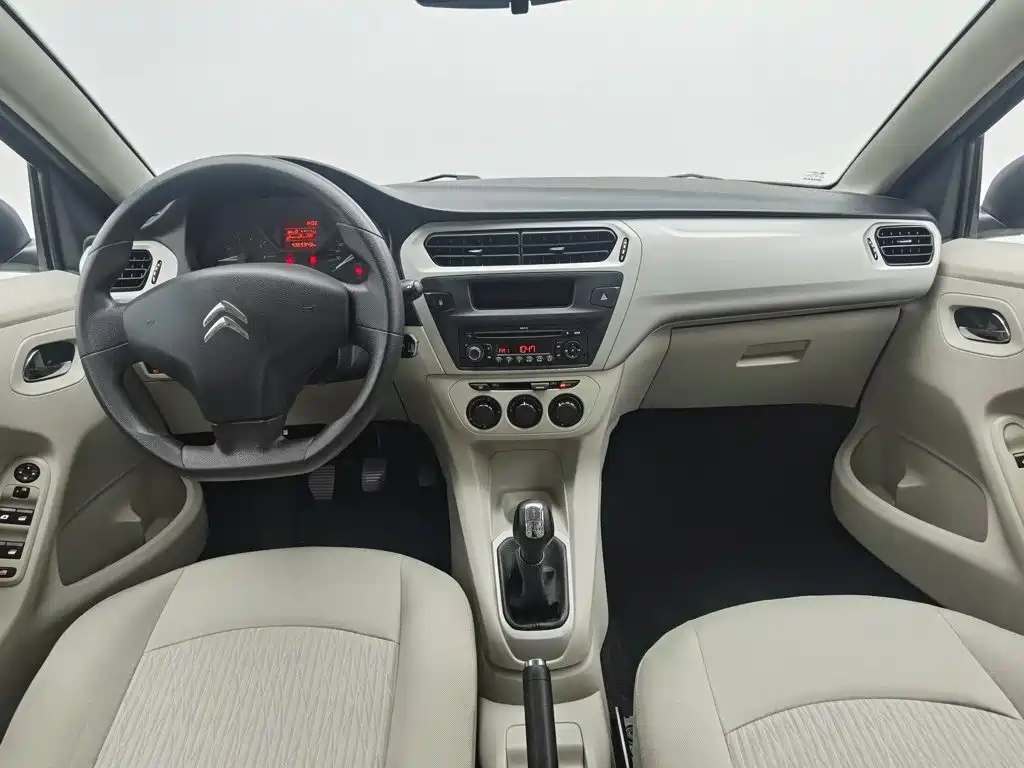 Citroen Elysee — миниатюра 5