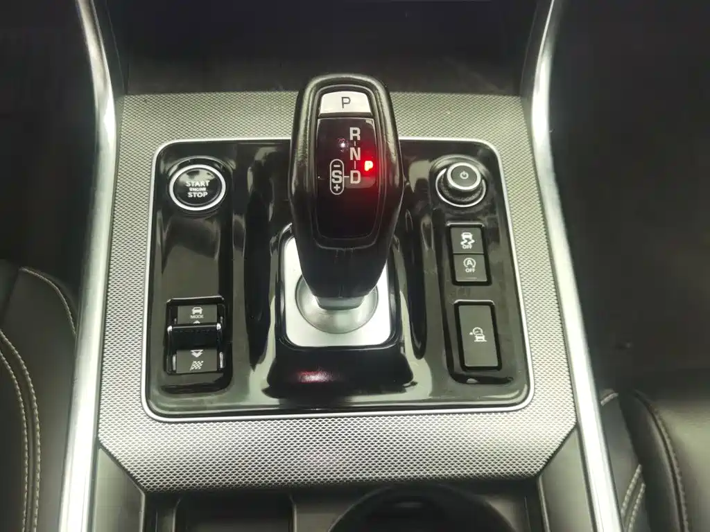 Jaguar XEL — миниатюра 13